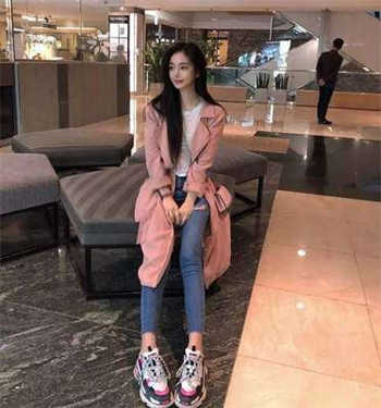 抖音叫馨儿的有几个