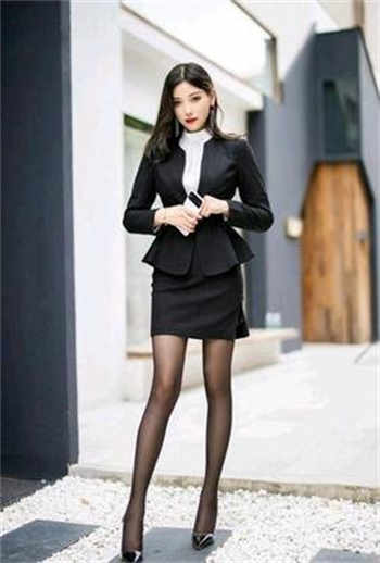 我被两个男按摩师伦了