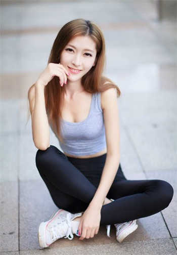 甜心女王很凶萌
