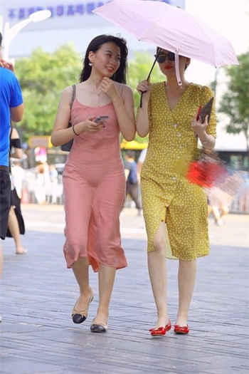 国产卡1卡2卡3国色天香