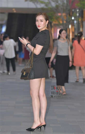 穿成病娇反派的白月光