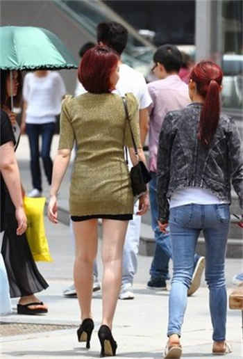 多个男人轮流上的故事