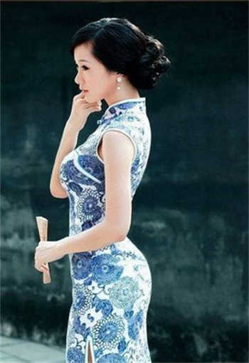 东兴空降快餐服务
