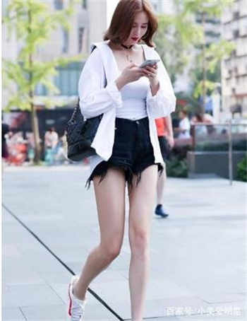 女侠追采花贼反被采小说