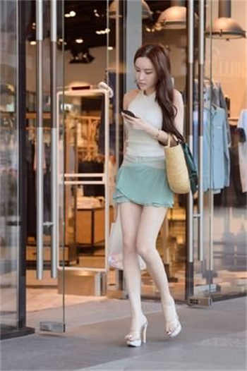 留宿大妈家