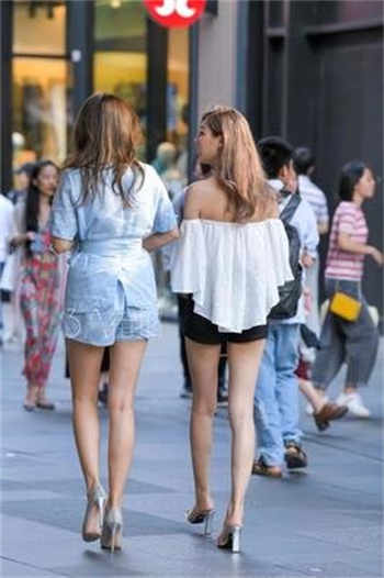 用脚用帮他踩出来精