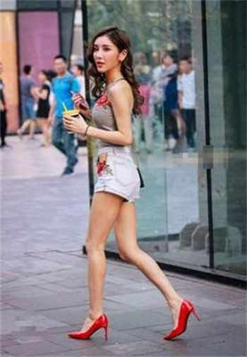 反派他过分美丽经典台词
