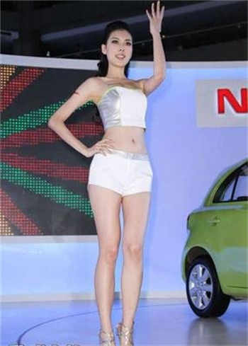 附近的女人加我微信聊天