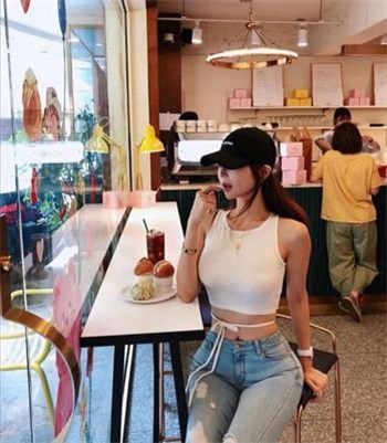 新娘发喜帖给前男友