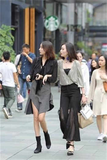 波波美女视频偷偷看