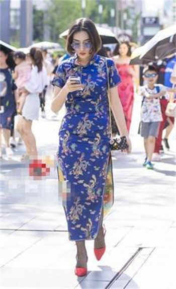 情侣互喝尿液