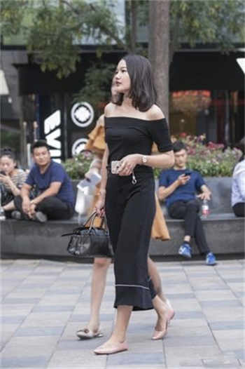 老公的同事来家里做客如如